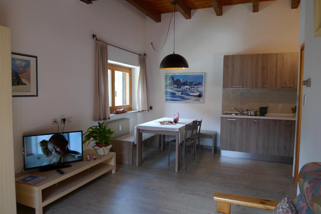 Dolomitissime Holiday Homes Marmolada روكا بييتوري الغرفة الصورة